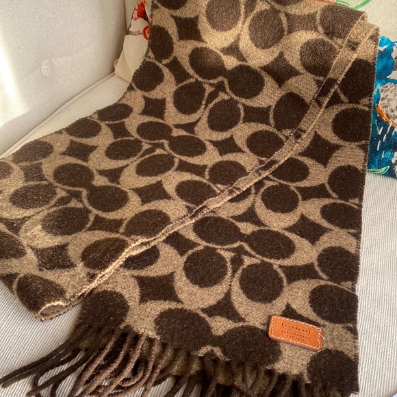 Coach Wool Scarf Vintage Classic Monogram Winter Beige Scarves - Picture 1 of 7